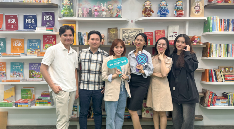 Seongon và khách hàng Ôn Ngọc